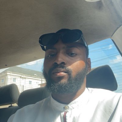 lammieee_'s profile picture. Billionaire. Writer. CyberSec. Philanthropist. 💙