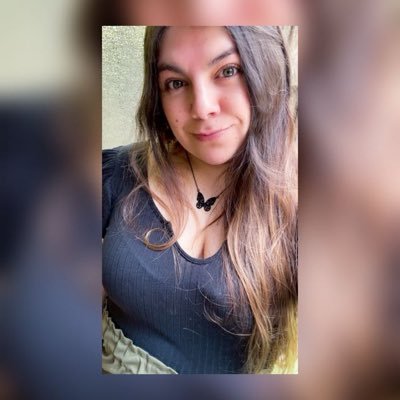 Caro_Antu_Kuyen's profile picture. Artista de 2 bellas obras 💞 Emprendedora del Sur del 🌍 Soy una mezcla de emociones... ❤️ ✨