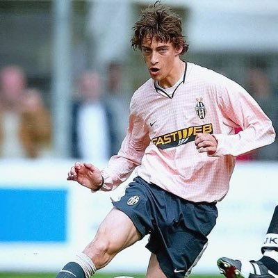 zaairisse's profile picture. 🇨🇵🇮🇹 Juve 🤍🖤 Sochaux 💛💙