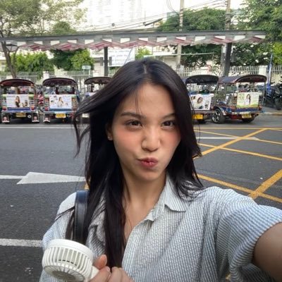 jjingploy's profile picture. 