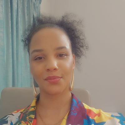 HinaIngrid's profile picture. Human.