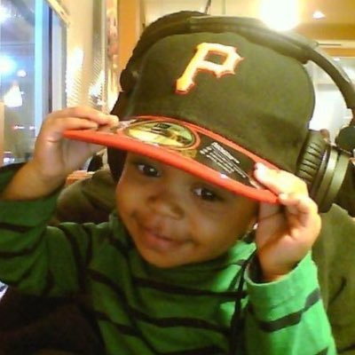 janaeeeizf's profile picture. “love always prevails”💕🌸💕