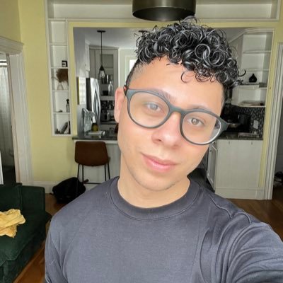 Piecesoftpisces's profile picture. just vibes