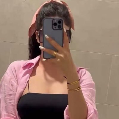 aleksandra721's profile picture. 