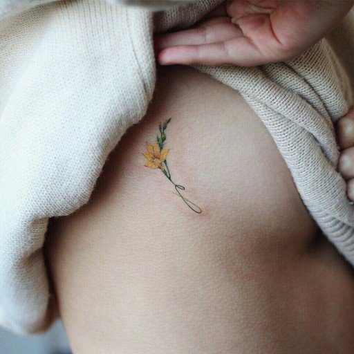 Efwiber374622's profile picture. My presence is electric, and you can feel it in your veins