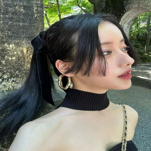 SioneeMmHlZd's profile picture. My smile is the kind of magic that makes everything feel impossible