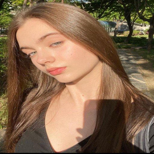 Heaqu339496's profile picture. I flirt like I’m the one who makes you crave more