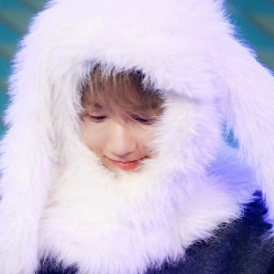 breadhyun56's profile picture. 