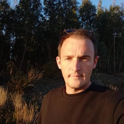 GarethDuToit's profile picture. Surfer & indie hacker building tools to solve problems