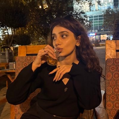 khnm_gr's profile picture. 