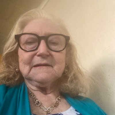 DonnaCrousfm's profile picture. Christian