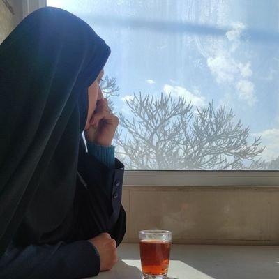 gerdabihael's profile picture. (رستخیز سابق)

یک مادرِ متاهل/ مینیمالیست/ بیزار از افراط و تعصب و تعمیم/دارای نظرات نامحبوب بسیار/ میانه‌رو‌‌: خیر الامور اوسطها.
(لطفا فالو نکنید)