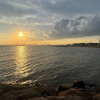 BH4Hchi5qox0e5X's profile picture. 気分変調症/生きるのが辛い無職20代