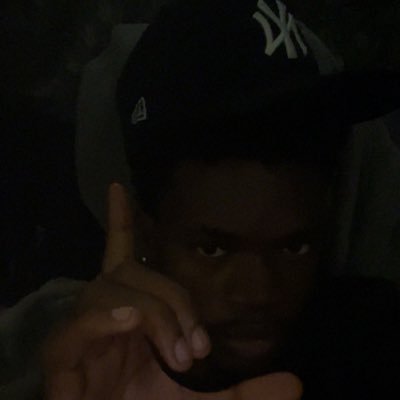 Leonard4L's profile picture. scheming