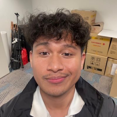 syedaaliff's profile picture. suka senyum