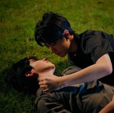 fridi_SKJS's profile picture. SEAKEEN🦦🦞 JimmySea♥︎ KengNamping★ TleFirstone♥︎ TeeteePor★ SkyNani♥︎ SurfJava★
                                🚘🏎
   @bts_bighit💜