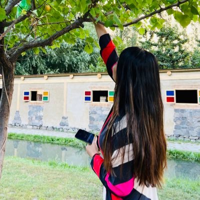 iqraannie's profile picture. | exist at the blurred line between poetry and prose| Shopaholic | literature & photography |