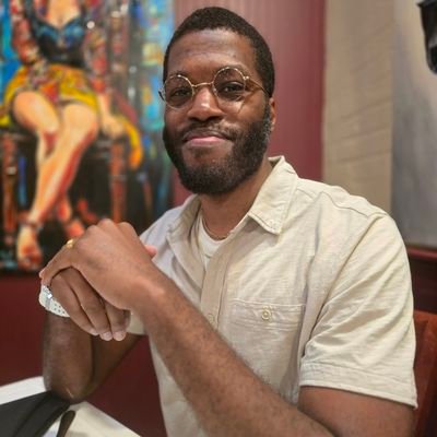 big_oh_tea's profile picture. sending memes is my love language