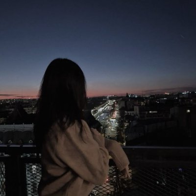 fatmaanuraksoyy's profile picture. Seni severken kendimi çok üzdüm.