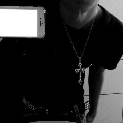 crashmymind's profile picture. 