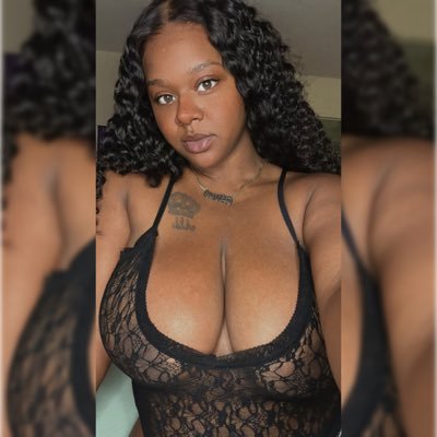 starrlenaa's profile picture. 🇭🇹Black Fairy 🧚🏾‍♀️I BE ON GO ‼️TITTY WORSHIP🔥🙃Follow My IG @ therealstarrlenaa DM’s Closed 😒😂