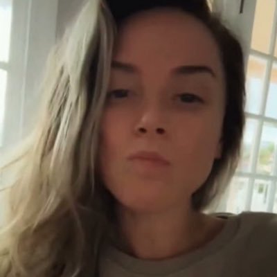 Joycewi9294484's profile picture. 