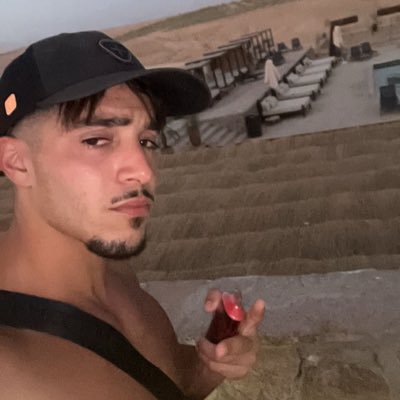 ackermaannn's profile picture. arcane erased snk newjeans got yoasobi