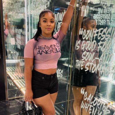 _kaylawaylaa's profile picture. hi.