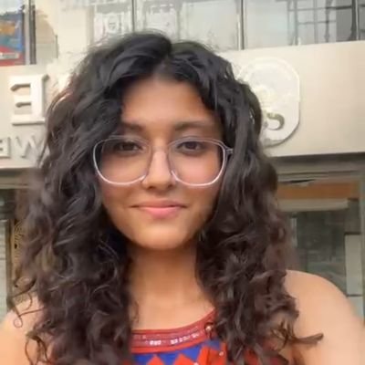 Divz26Sharma's profile picture. gajar, mewli, matar ke daane, photons