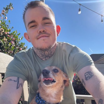 ensolotus_'s profile picture. 30. 📍 North Carolina. #LGBTQIA 🌈 | pro choice | 🕉️ CEO of Thrive Davie County