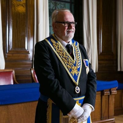 illuminati12q's profile picture. 🔺Meditate, to connect with your inner self Let the light within guide you ⚛️and let your belief in the design of the universe strengthen your journey🔺