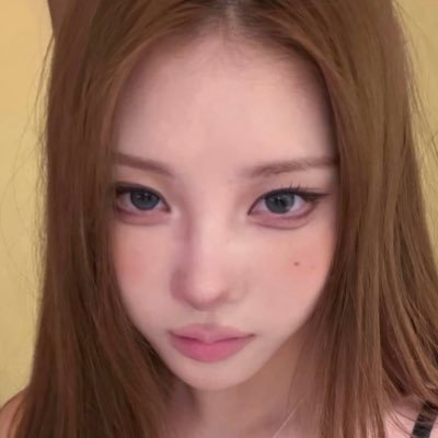 chaeinloop's profile picture. for chaein from purple kiss