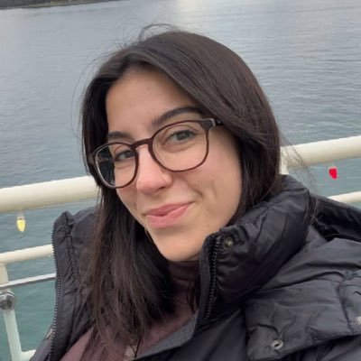 Crystaliva40's profile picture. Tell me again why you aren’t here yet ?