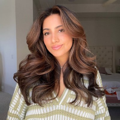 areejzahra665's profile picture. When you feel utterly alone, remember this truth My Lord is with me He will guide me through👆🏻💕