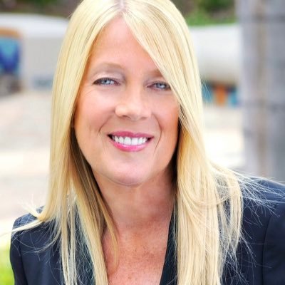 LiliBosse1's profile picture. 3x Mayor. City of Beverly Hills,California.Co-Founder of @visionarywomen_ Non Profit.