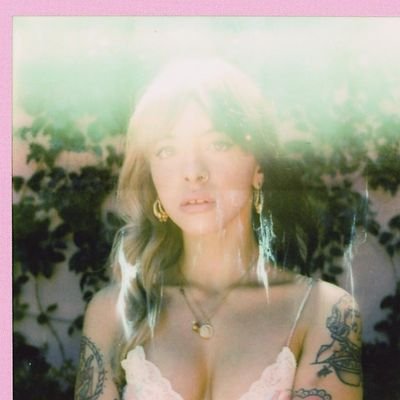 LoveSupportMel's profile picture. This is a fan account for the lovely Melanie Martinez 💕 Stanning Melanie is not a phase, it's life. Dickriding Melanie Martinez since 2017 ❤️ ADULT Mel

He/Him