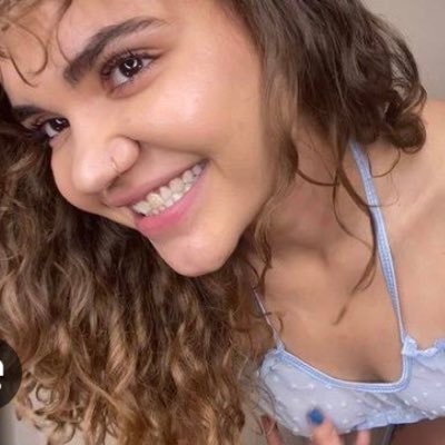 Jessicasmi32553's profile picture. 💙Honesty is the first chapter in the book of wisdom 💙