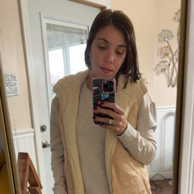 Sheilamommyof2's profile picture. Love my Family, Rauw Alejandro, Harry Styles, & Ricky Martin 😝🔥❤️‍🔥