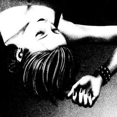 Vii0letx's profile picture. 𝑂𝑡𝑎𝑘𝑢 | 𝑃𝐶 𝑃𝑙𝑎𝑦𝑒𝑟 | 𝐴𝑟𝑡𝑖𝑠𝑡 | 𝑆𝑡𝑢𝑑𝑒𝑛𝑡 𝑖𝑛 𝐴𝑂𝑈 .
🌸🎀 Ig : llu.36