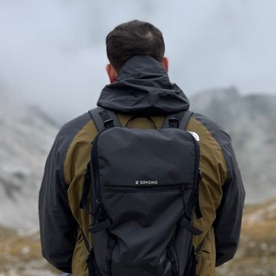 itsdrew_ec's profile picture. He who jumps into the void owes no explanation to those who stand and watch