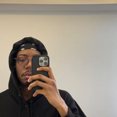 OreoluwaOS's profile picture. 