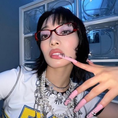 S0UFFR4NCE's profile picture. coming of age ceremony — ed diary | bpd • npd • autistic | cw ; 44.5 bmi 17.5