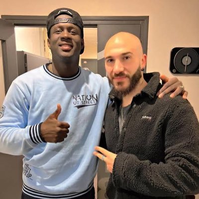 zenetekiffenina's profile picture. j’ai la golden carte enculé de ta race https://t.co/qI7BP1KUx4