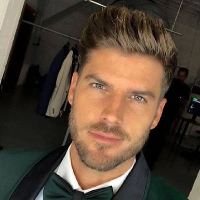 ABeabubari42645's profile picture. 