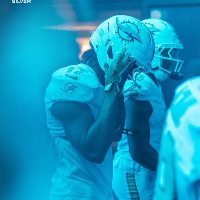 HoodiiJustin's profile picture. run it back