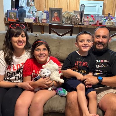 LStephenson_AHS's profile picture. Wife to @LvlStephenson,Mom,SCEI Coach:Math/Social Studies/PE/Health @ Americas H.S. Alumna ‘02, M.A.- History #BlazeUPAsUP #Ignite&Elevate