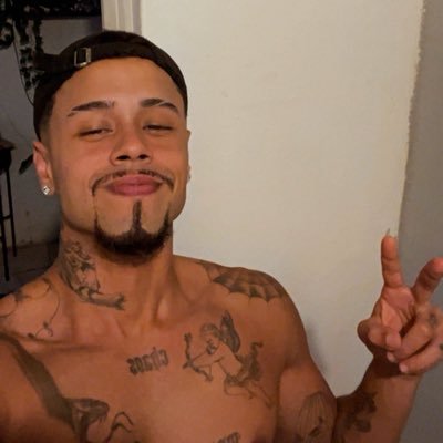 rocchamt's profile picture. aqui a intensidade habita.