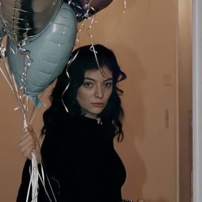 Jxwhannes's profile picture. all of the medals i won for ya