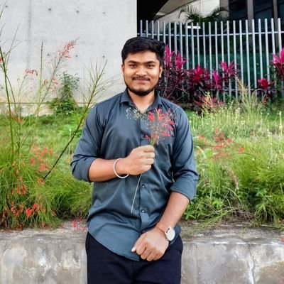 VickyOfficial96's profile picture. Student