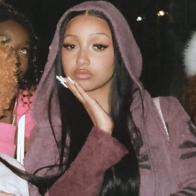 fansythat's profile picture. fan account